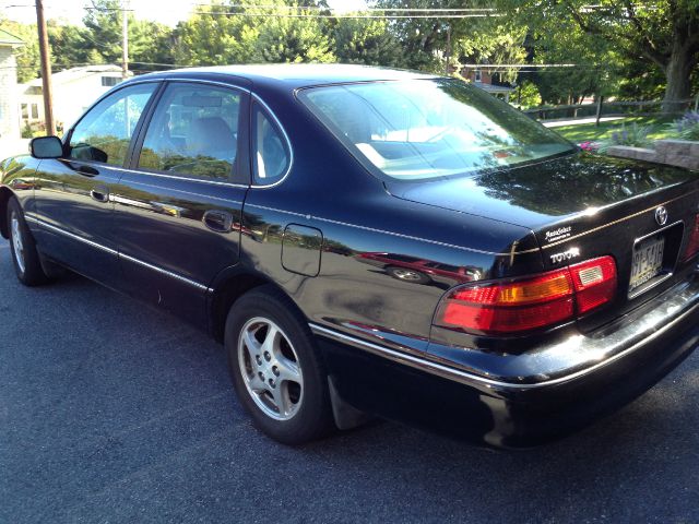 Toyota Avalon 1999 photo 2