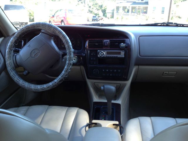 Toyota Avalon 1999 photo 4
