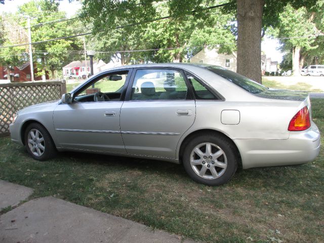 Toyota Avalon 2000 photo 2