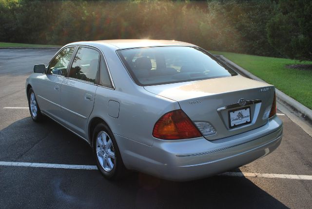 Toyota Avalon 2000 photo 3
