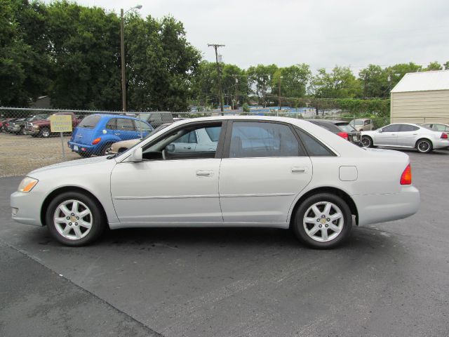 Toyota Avalon 2000 photo 1