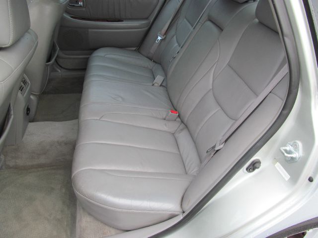 Toyota Avalon 2000 photo 2