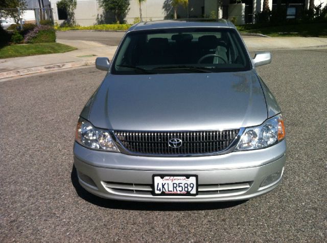 Toyota Avalon 2000 photo 1