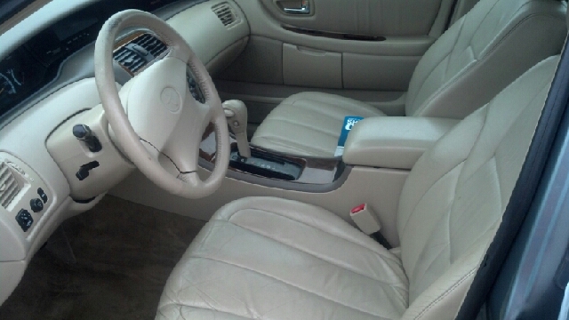 Toyota Avalon 2000 photo 2