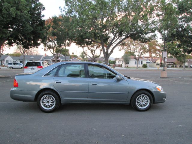 Toyota Avalon 2000 photo 1