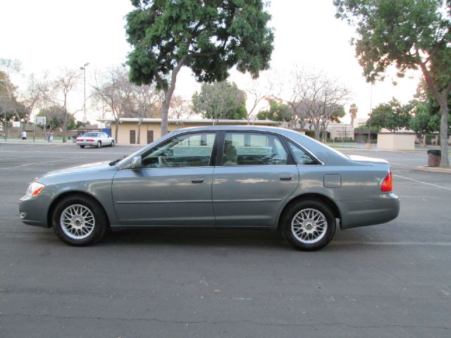 Toyota Avalon 2000 photo 2