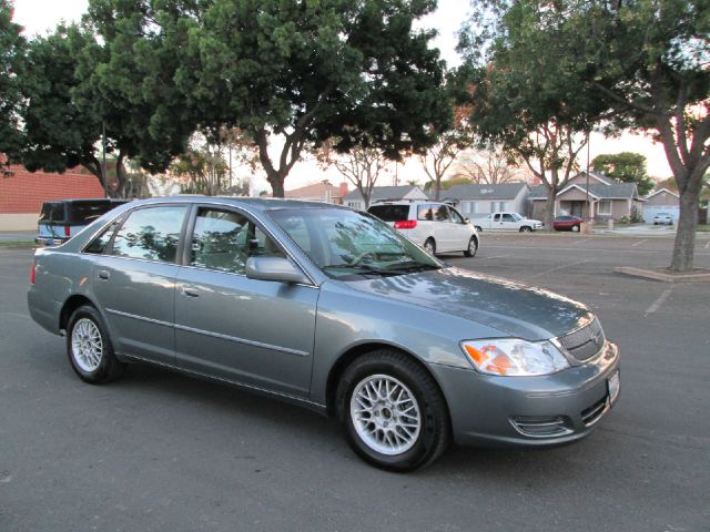 Toyota Avalon 2000 photo 3