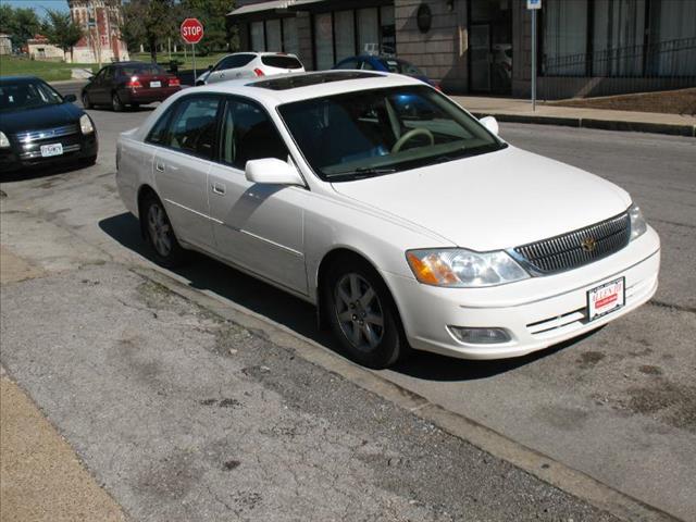 Toyota Avalon 2000 photo 2