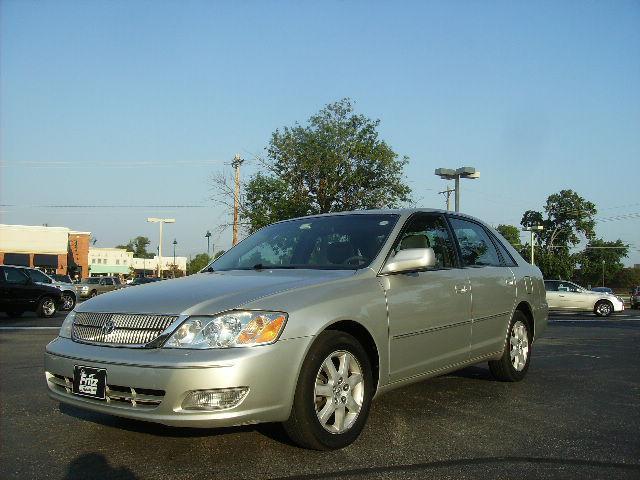 Toyota Avalon XLS Sedan