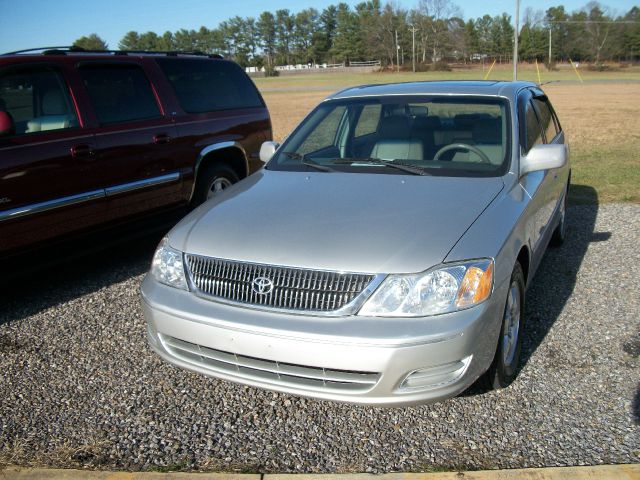 Toyota Avalon 2001 photo 1