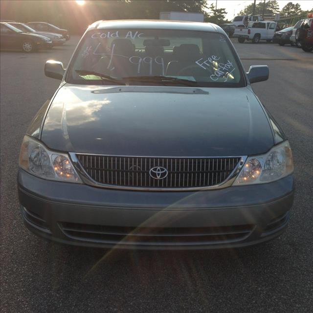 Toyota Avalon 2001 photo 1