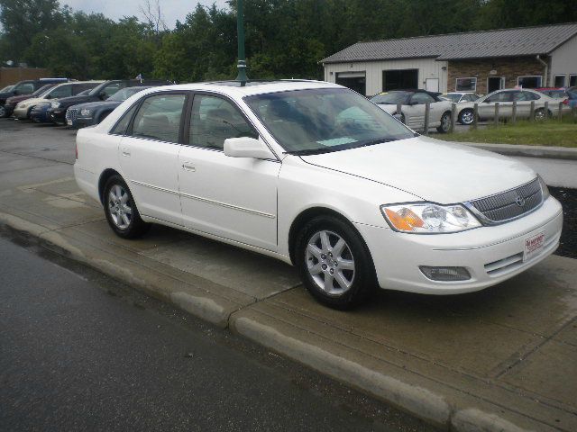 Toyota Avalon 2001 photo 2