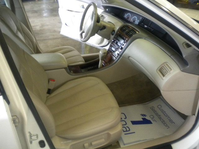 Toyota Avalon 2001 photo 5