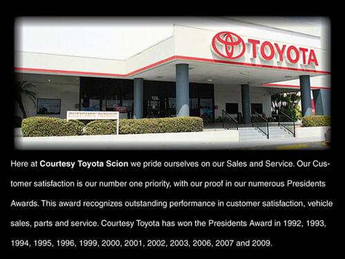 Toyota Avalon 2001 photo 2