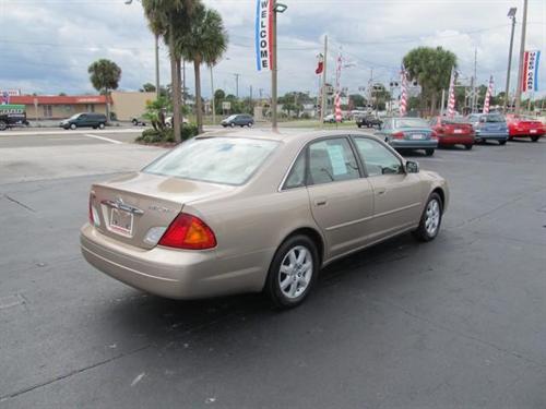 Toyota Avalon 2001 photo 2