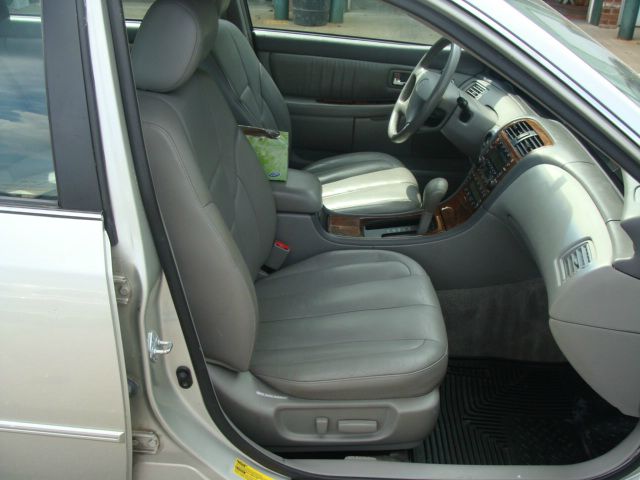 Toyota Avalon 2001 photo 2
