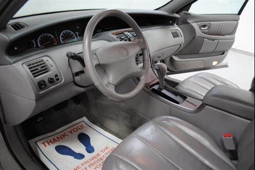 Toyota Avalon 2001 photo 1