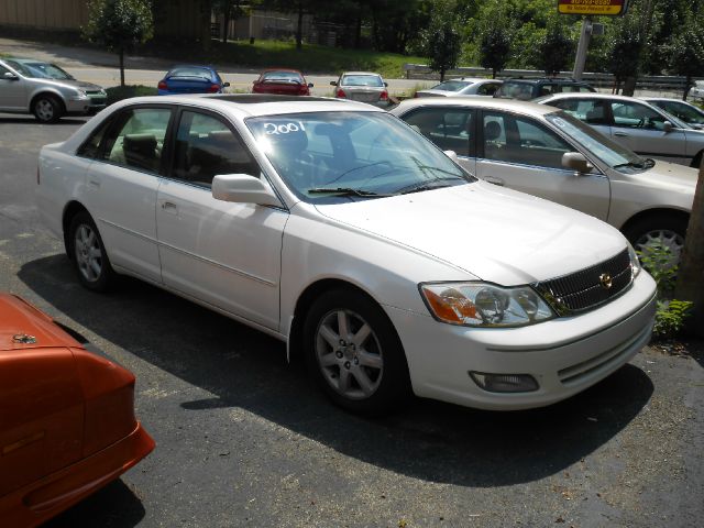 Toyota Avalon 2001 photo 2