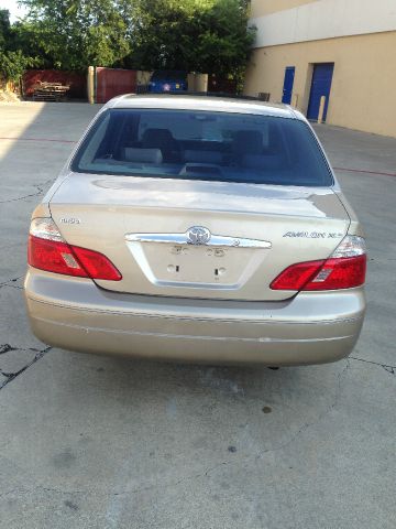 Toyota Avalon 2003 photo 1