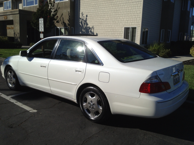 Toyota Avalon 2003 photo 2