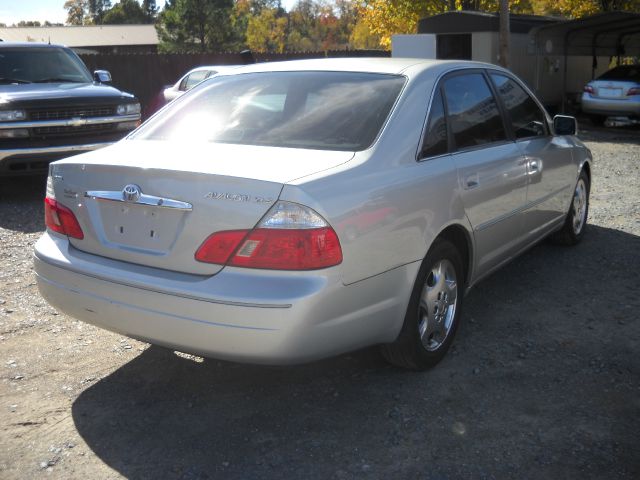 Toyota Avalon 2003 photo 3