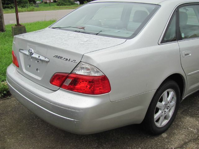 Toyota Avalon 2003 photo 1