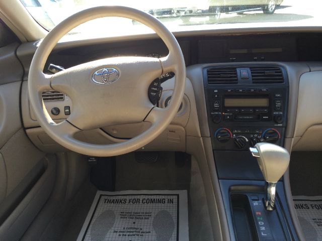 Toyota Avalon 2003 photo 2