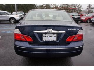 Toyota Avalon 2004 photo 2