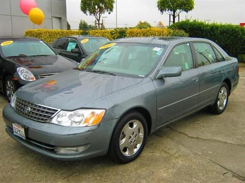 Toyota Avalon 2004 photo 2