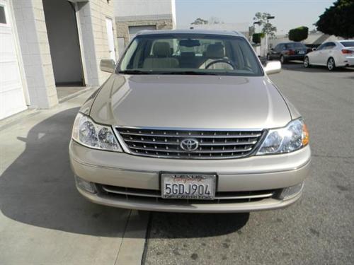 Toyota Avalon 2004 photo 2