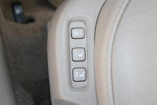 Toyota Avalon 2004 photo 1