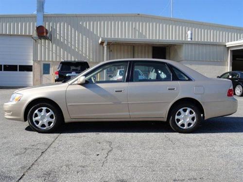 Toyota Avalon 2004 photo 1