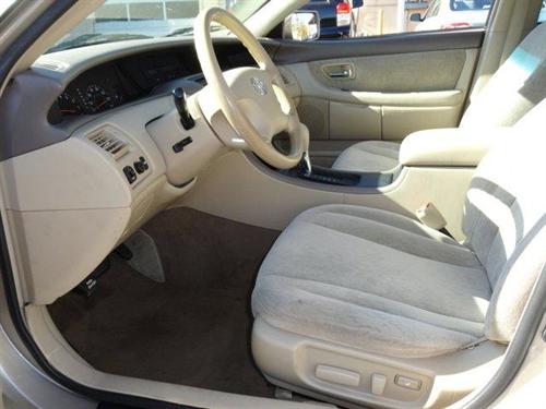 Toyota Avalon 2004 photo 2