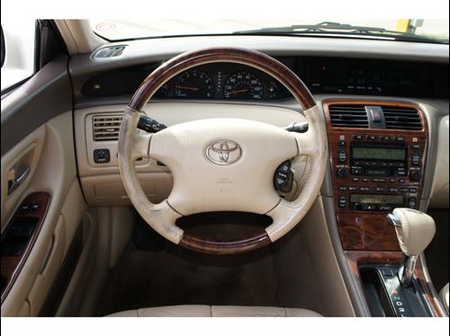 Toyota Avalon 2004 photo 3