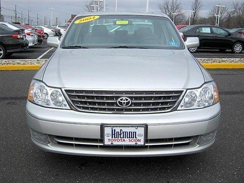 Toyota Avalon 2004 photo 2