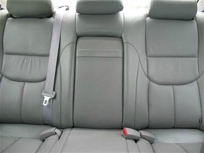 Toyota Avalon XLS Sedan