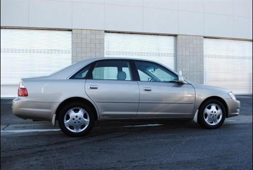 Toyota Avalon 2004 photo 2