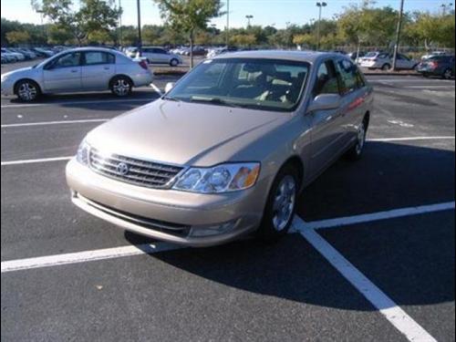 Toyota Avalon 2004 photo 2