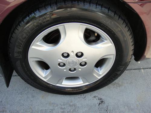 Toyota Avalon 2004 photo 2