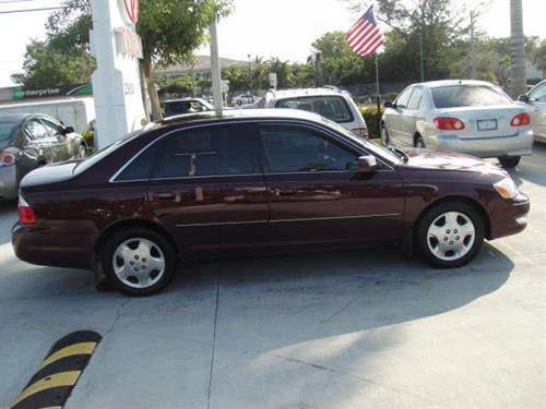 Toyota Avalon 2004 photo 3