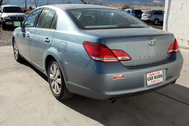 Toyota Avalon 2005 photo 2