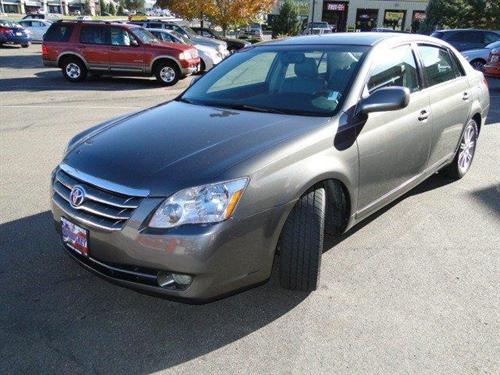 Toyota Avalon 2005 photo 2