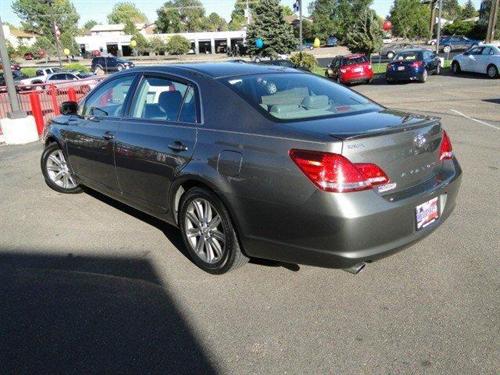 Toyota Avalon 2005 photo 4