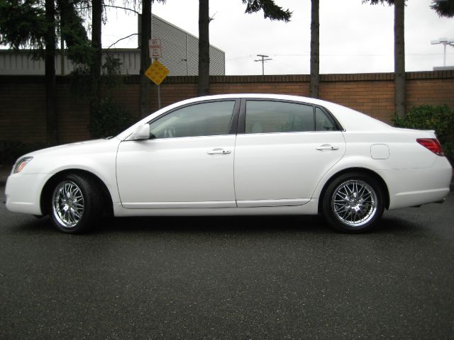 Toyota Avalon 2005 photo 1