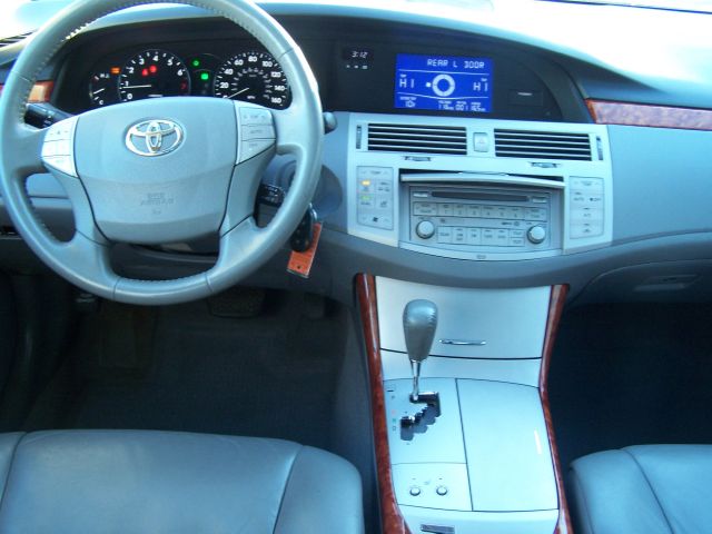 Toyota Avalon 2005 photo 0
