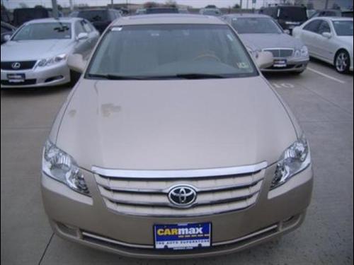 Toyota Avalon 2005 photo 1