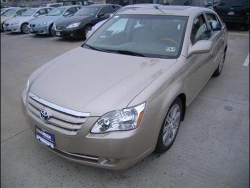 Toyota Avalon 2005 photo 2