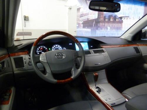 Toyota Avalon 2005 photo 1