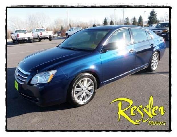 Toyota Avalon SLT 25 Sedan