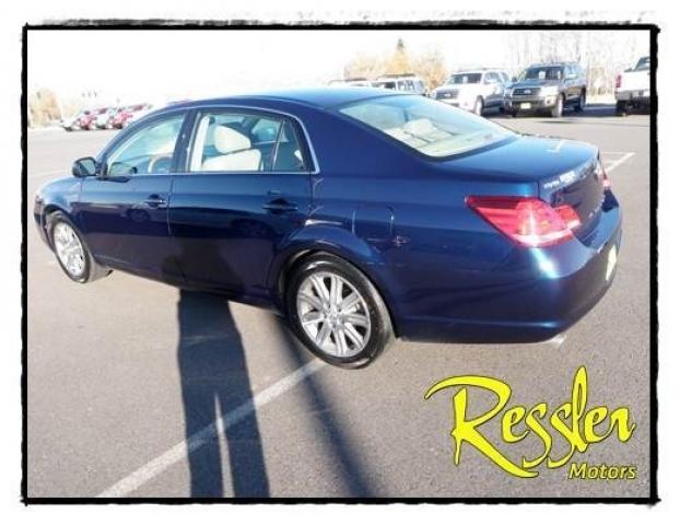 Toyota Avalon 2005 photo 1